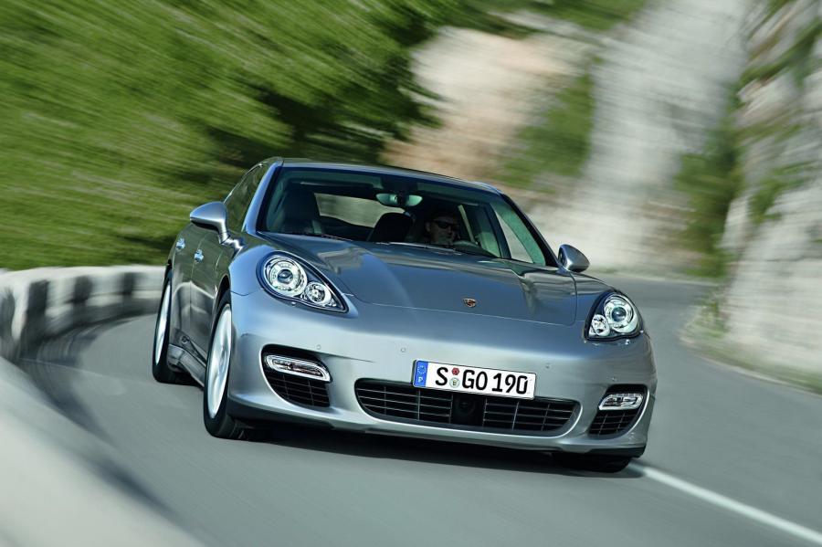  Porsche Panamera 2009 года  (фото 24 из 144)